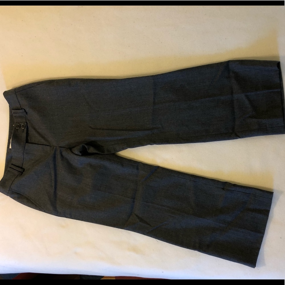 Women’s Ann Taylor LOFT 4P gray 100% wool pants.